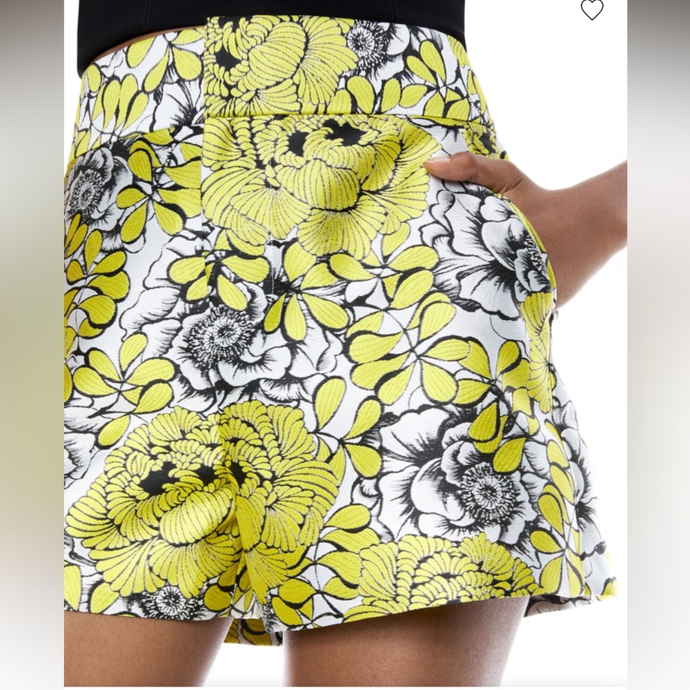 NWT Alice + Olivia Cady Shorts